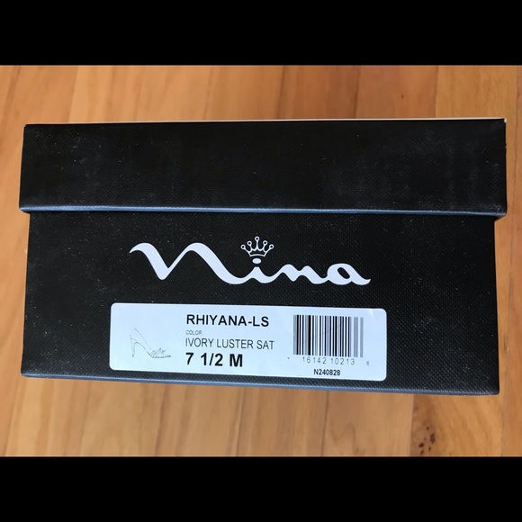 NWT, Ivory Satin Heels - Picture 7 of 7